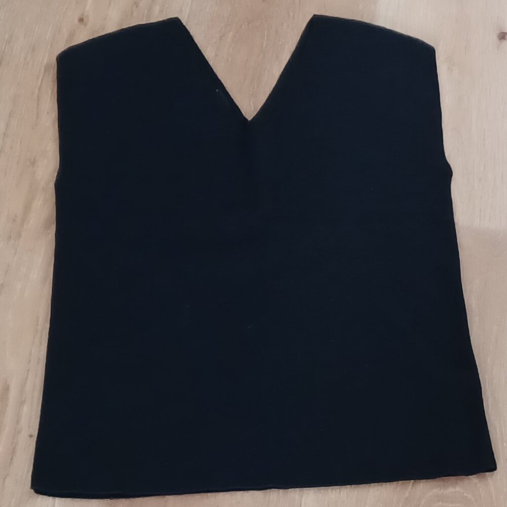 Talbots V-neck cotton dressy top (M)